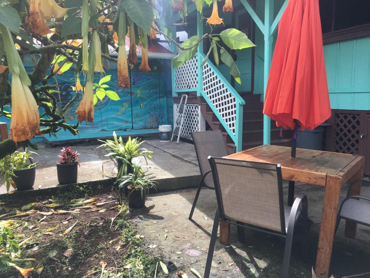 Pahoa Village Hostel Buitenkant foto