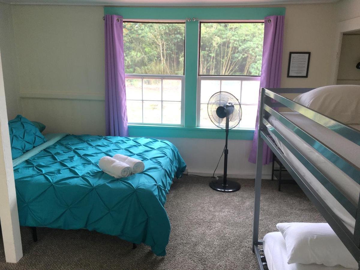 Pahoa Village Hostel Buitenkant foto